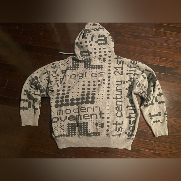 J Lindenburg - Grey hooded sweatshirt, Size M, Excellent condition - Picture 2 of 3